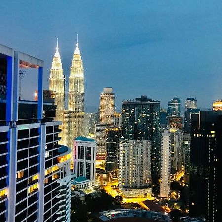 The Platinum Klcc By Cozy White Apartamento Kuala Lumpur Exterior foto