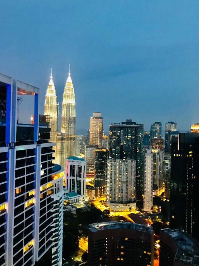 The Platinum Klcc By Cozy White Apartamento Kuala Lumpur Exterior foto